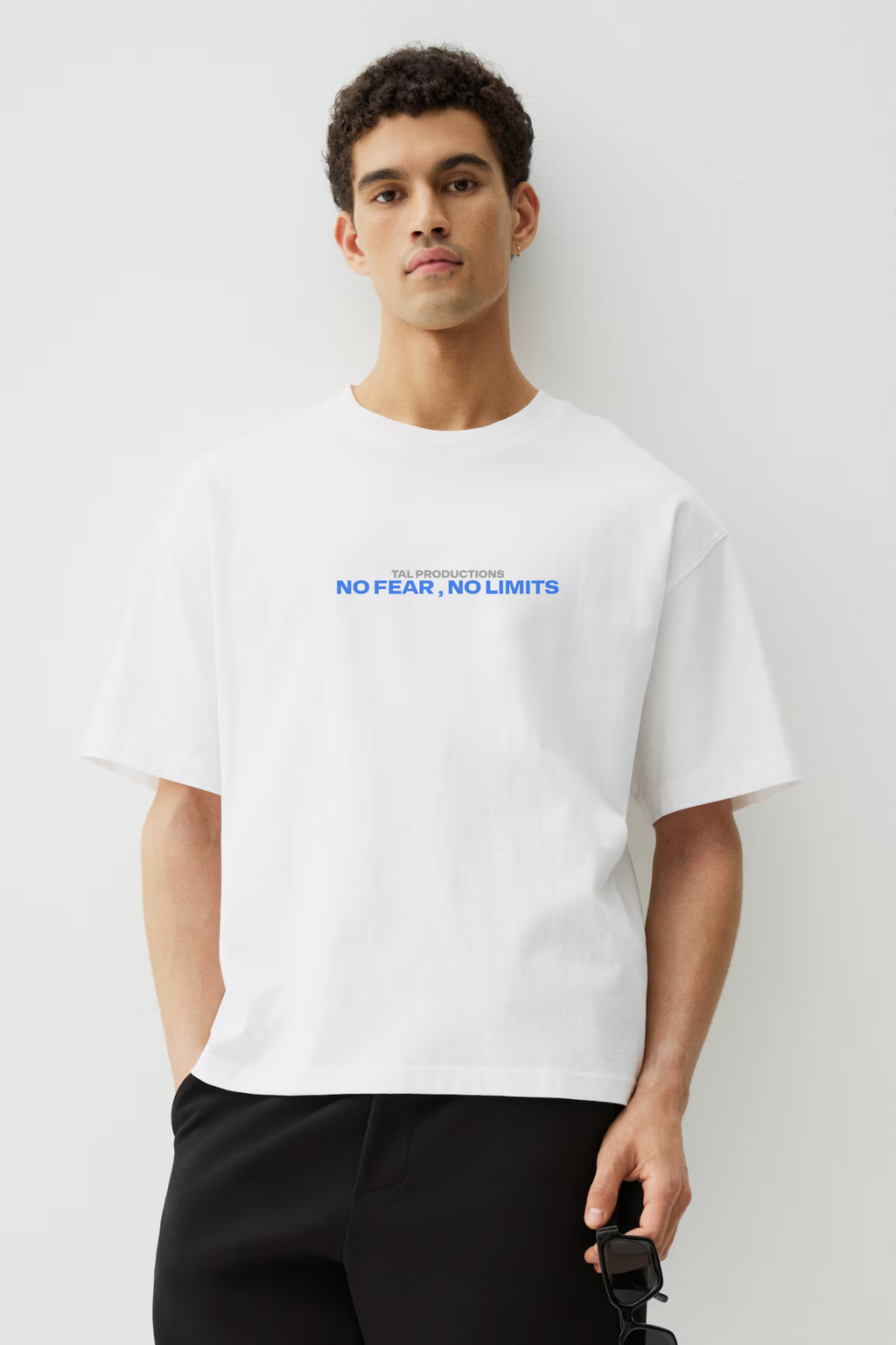 NO LIMITS TEE